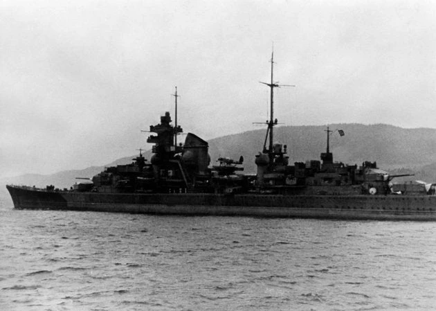 Το γερμανικό καταδρομικό που άντεξε δύο αμερικανικές ατομικές βόμβες (βίντεο)